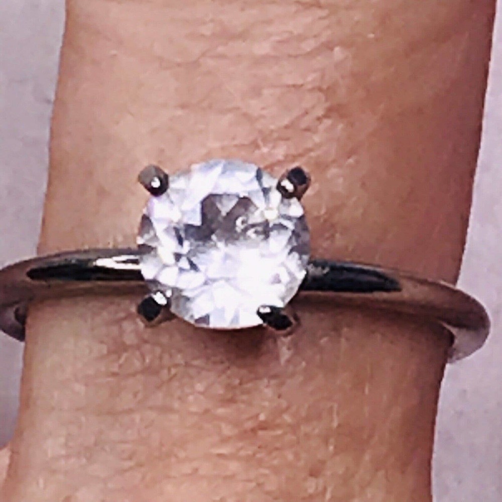 Silver Tone Solitaire CZ Ring Arrow U Size 8.25